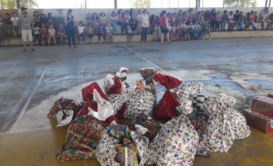 Casa da Criança de Ortigueira (PR) recebe brinquedos, roupas e leite doados pela PM