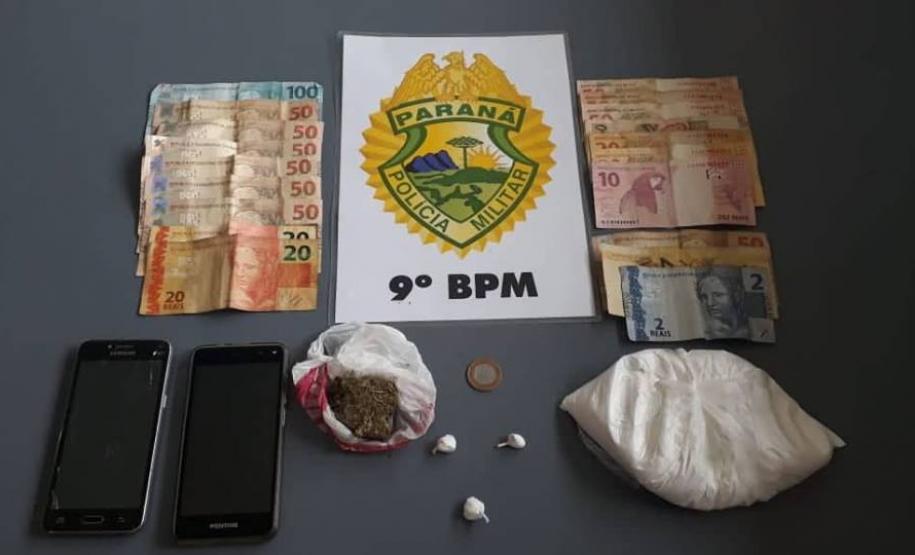 Equipes da PM flagram homem com drogas que possuía um mandado de prisão em Pontal do Paraná Equipes da PM flagram homem com drogas que possuía um mandado de prisão em Pontal do Paraná