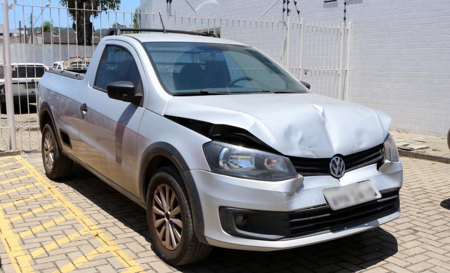 Carro furtado é recuperado pela PM em Matinhos (PR) Carro furtado é recuperado pela PM em Matinhos (PR)