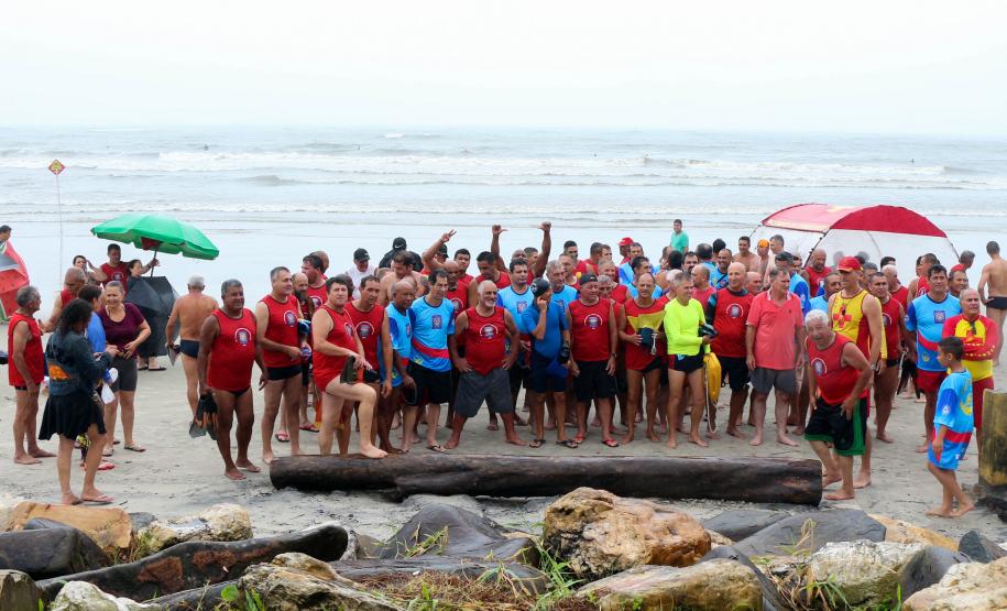 Guaratuba, 05 de janeiro de 2019. Operação Verão Paraná 2018/2019 - 19ª Travessia dos Guarda-Vidas Veteranos