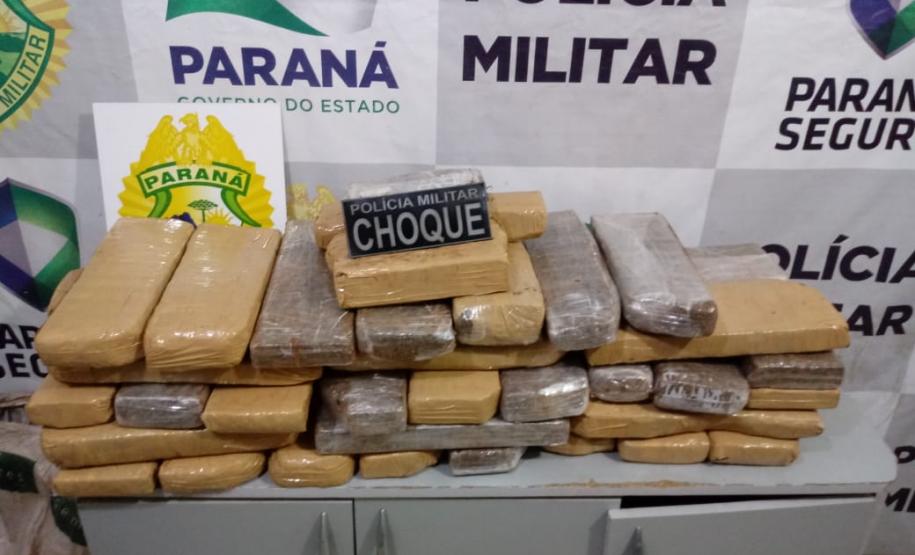 Em Cascavel, PM retira quase 80 quilos de maconha de circulação e prende quatro pessoas em situações distintas
