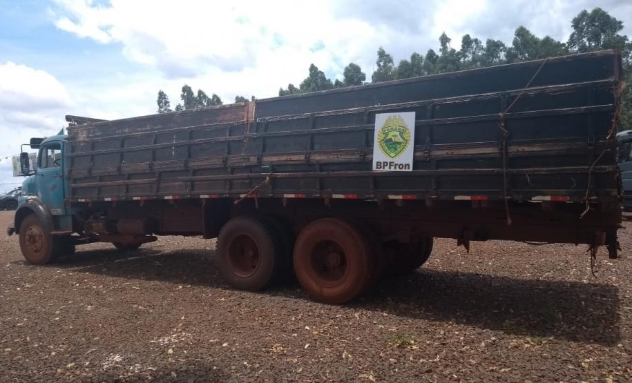 BPFron apreende caixas de cigarros contrabandeados na fronteira do estado