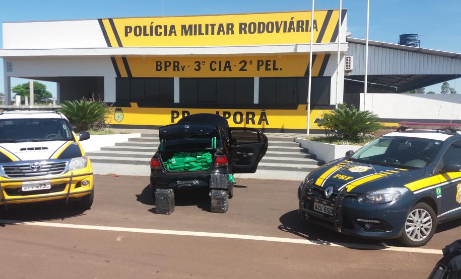 Ação conjunta do BPRv e da PRF resulta na apreensão de 365 quilos de maconha em Iporã, no Oeste do estado