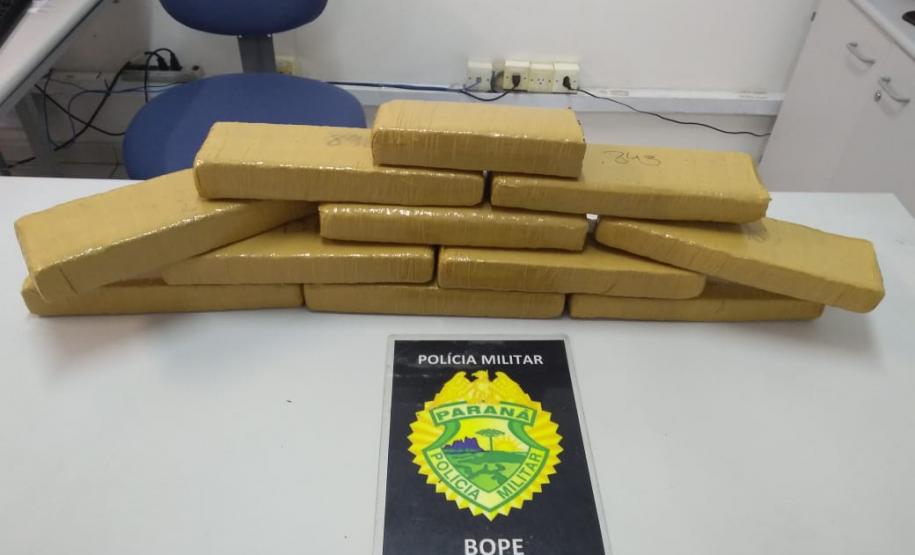 BOPE apreende quase 10 quilos e recupera carro roubado no Sítio Cercado, em Curitiba