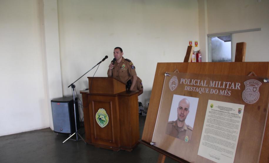 Soldado da PM é homenageado após salvar criança engasgada no Norte do estado