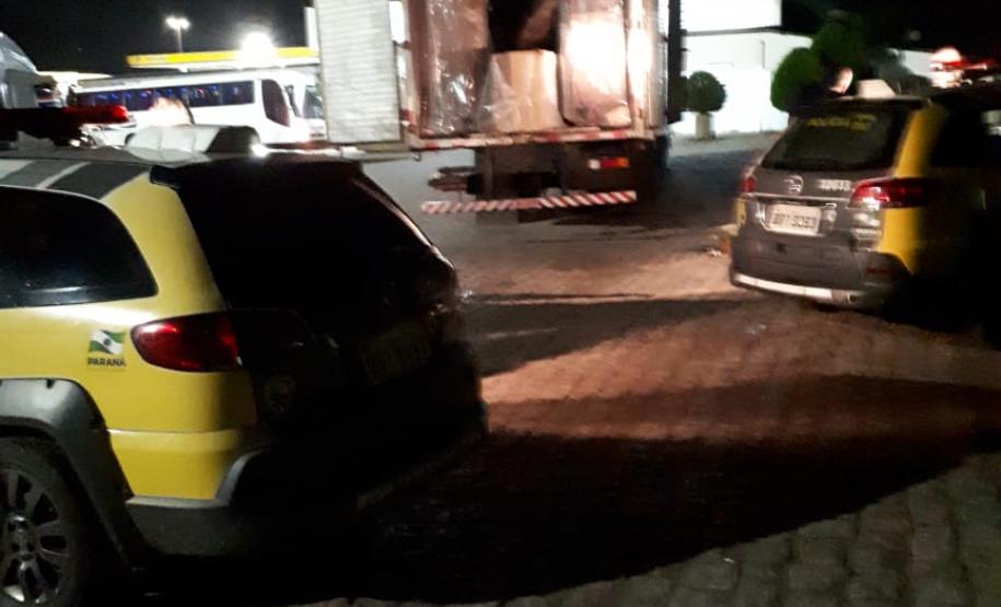 Contrabando de cigarros é frustrado em posto de combustíveis graças a ação da PM em Palmeira (PR)