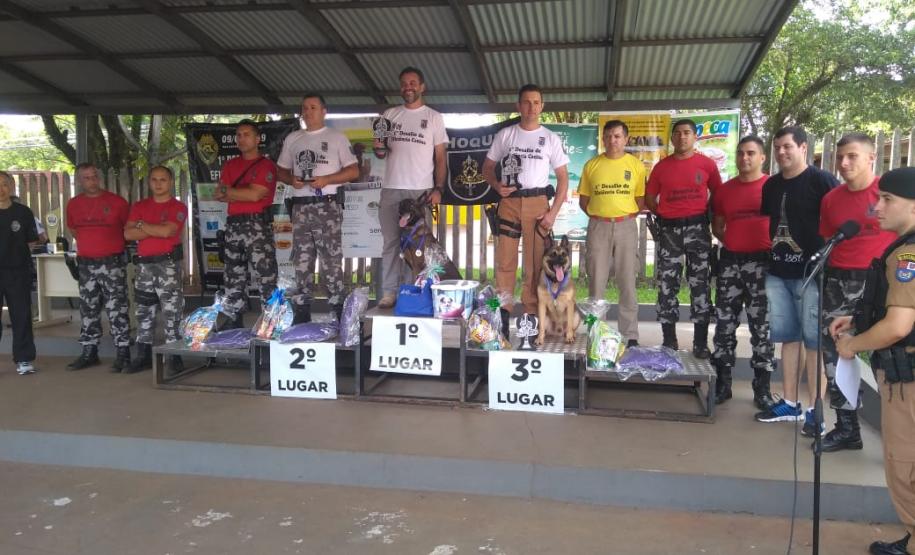 Cão Thor conquista o pódio do 1º Desafio de Eficiência Canina, no Oeste do estado