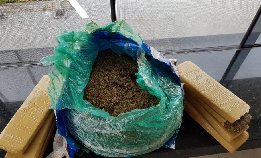 Polícia Rodoviária Estadual apreende mais de 12 quilos de maconha no Oeste do estado