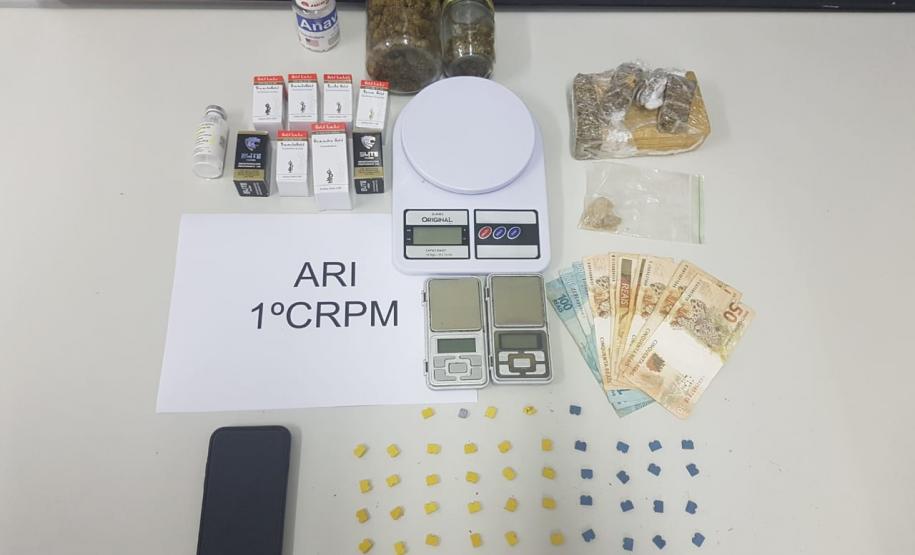 Anabolizantes e outras drogas são apreendidas pela PM no bairro Água Verde, em Curitiba