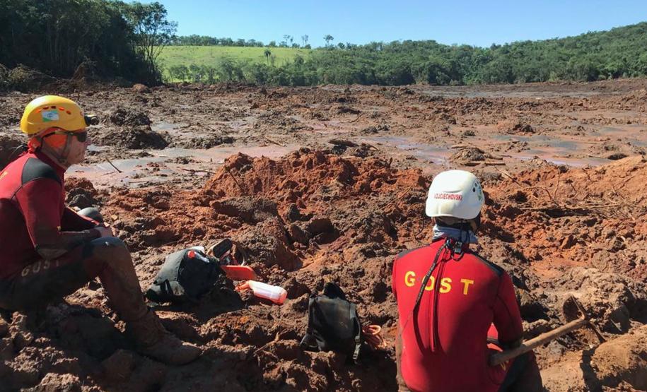 Bilhete de gratidão emocionou bombeiro do Paraná em Brumadinho
