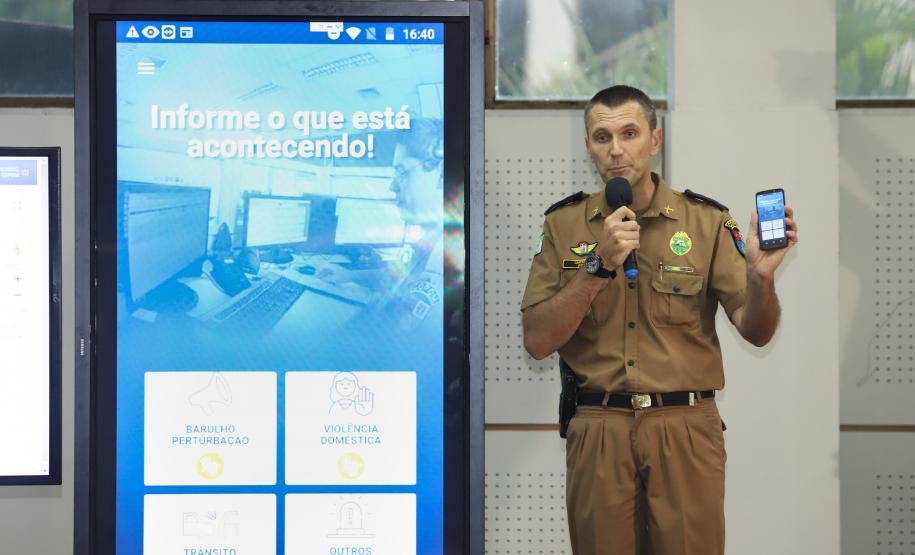 O governador Carlos Massa Ratinho Jr entregou nesta sexta(22) novas viaturas, aparelhos etolométricos e coletes balísticos às unidades da Polícia Militar que pertencem ao 2 Comando Regional - Londrina e região. Londrina,22/02/2019 - Foto: Rodrigo Félix Leal/ANPr