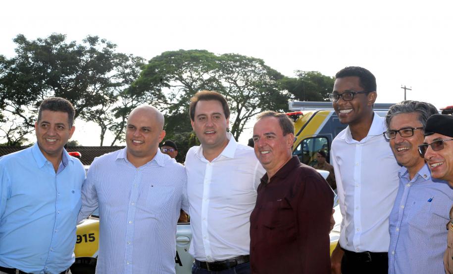 O governador Carlos Massa Ratinho Jr entregou nesta sexta(22) novas viaturas, aparelhos etolométricos e coletes balísticos às unidades da Polícia Militar que pertencem ao 2 Comando Regional - Londrina e região. Londrina,22/02/2019 Foto:Jaelson Lucas / ANPr