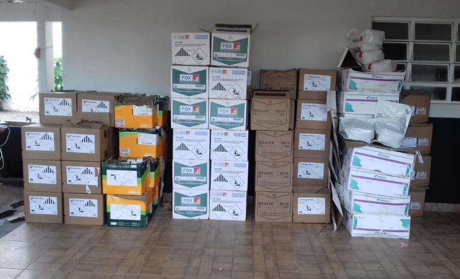 Carga de agrotóxico encontrada no meio de plantação de milho é apreendida pela PM no Noroeste do estado