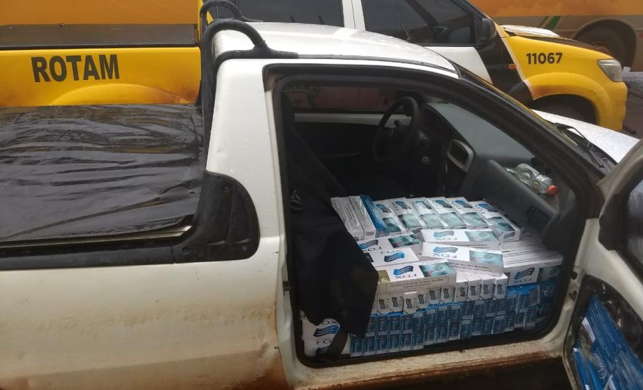Cigarros contrabandeados são apreendidos no município de Pato Bragado (PR)