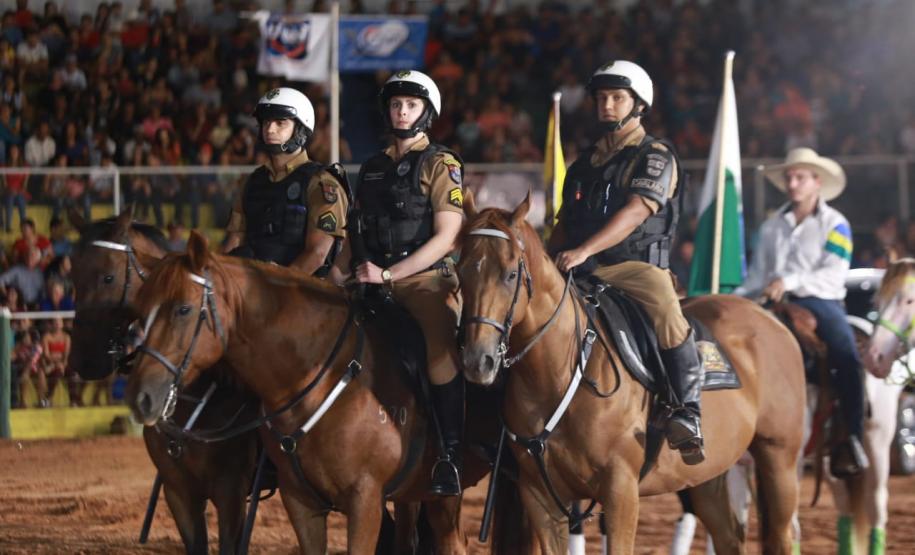 Cavalaria do 6º BPM marca presença na 45ª Expo Umuarama