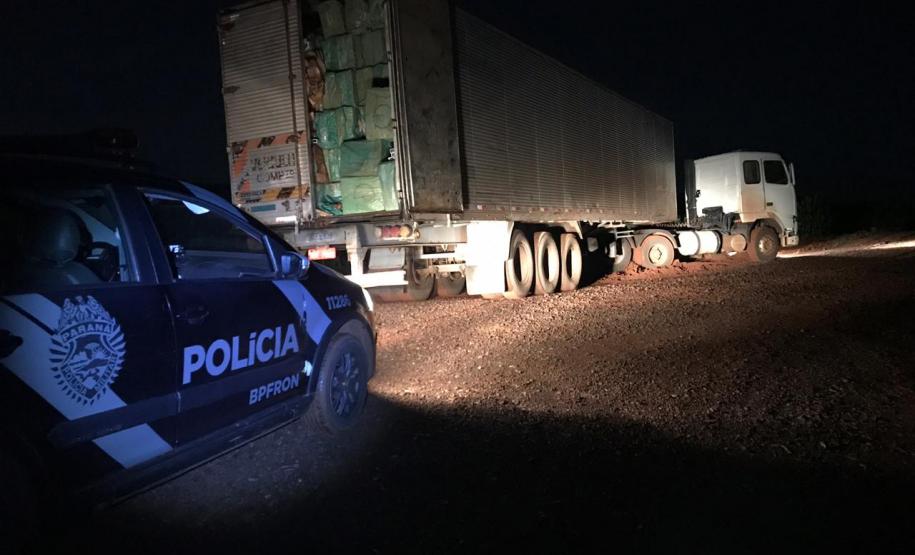 Carga de cigarros avaliada em aproximadamente meio milhão de reais é apreendida pelo BPFron em Guaíra (PR)