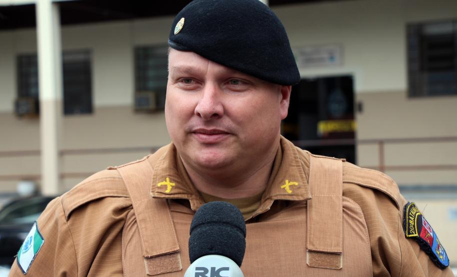 Curitiba, 27 de março de 2019. Policiais Salvam Idosa de Ataque de Cachorros.