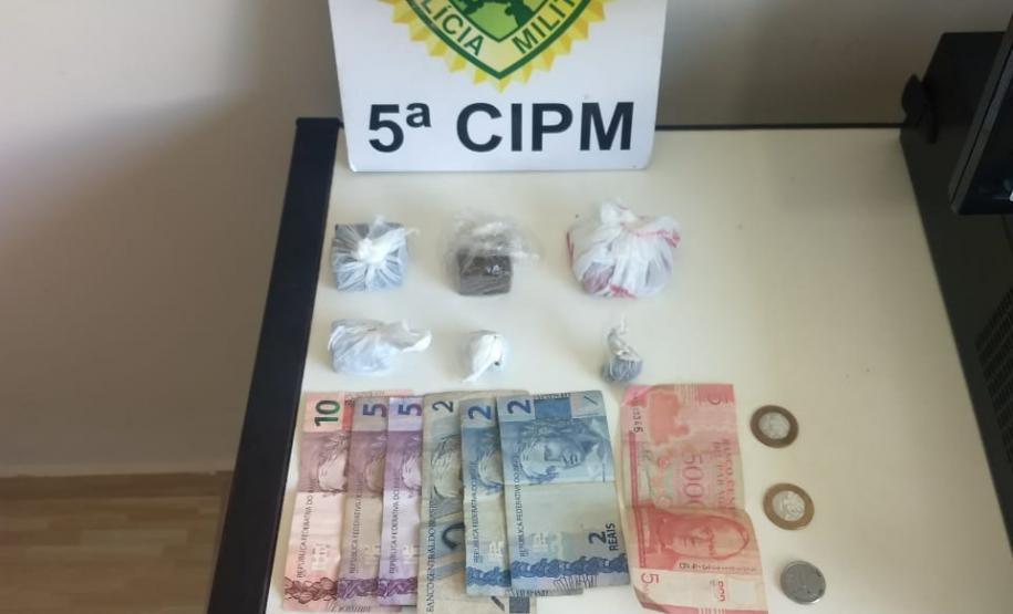 Dois homens são encaminhados por suposto envolvimento com o tráfico de drogas em Cianorte, no Noroeste do Estado