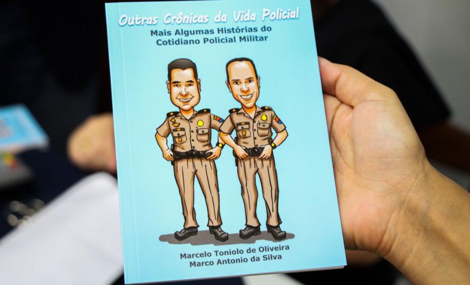 Lançamento do livro “Outras Crônicas da Vida do Policial” conta com noite de autógrafos em Curitiba