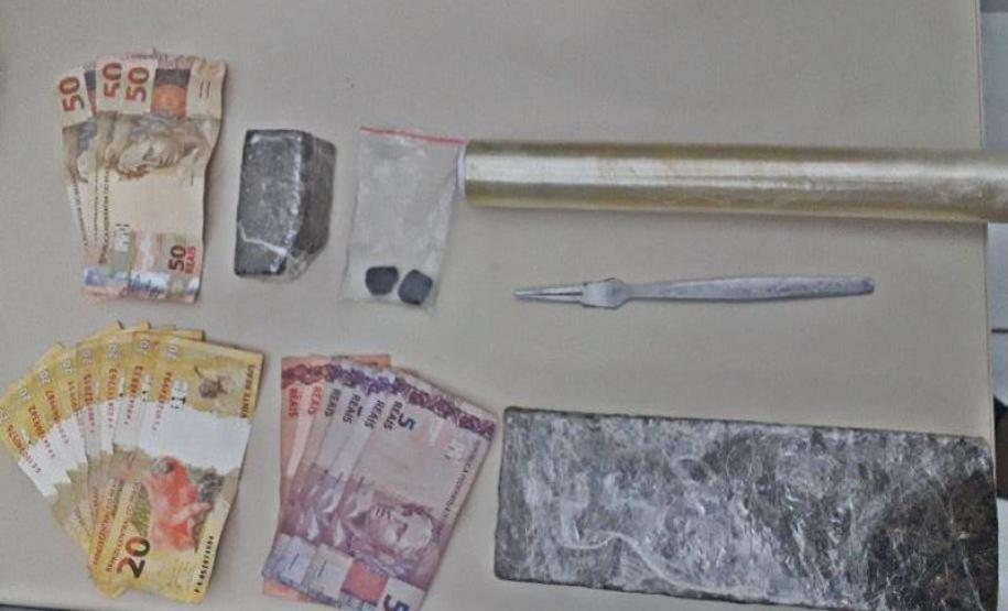 Em Toledo, PM apreende mais de meio quilo de maconha que seria comercializada