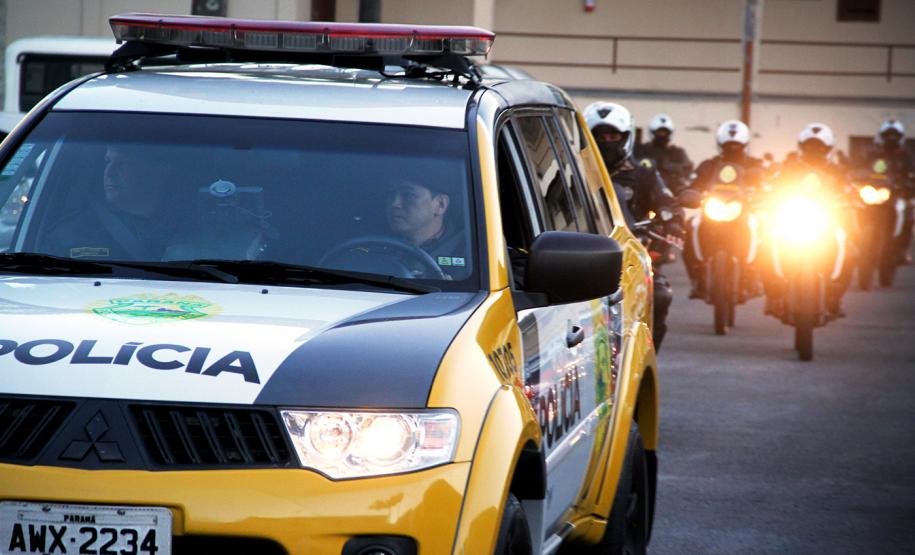 Dois homens são presos e três veículos recuperados pela PM em situações distintas, no Noroeste do Estado