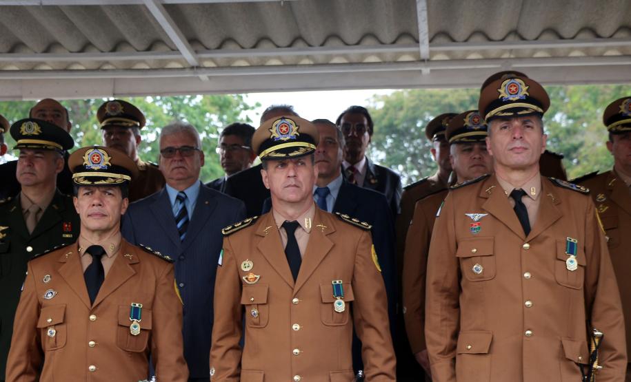 São José dos Pinhais, 17 de abril de 2019. Solenidade alusiva ao "Dia de Tiradentes" - Foto: Cel. Prates, Chefe do Estado-Maior da PMPR, Cel. Morais, Subcomandante-Geral da PMPR, e Cel. Pericles, Comandante-Geral da PMPR.