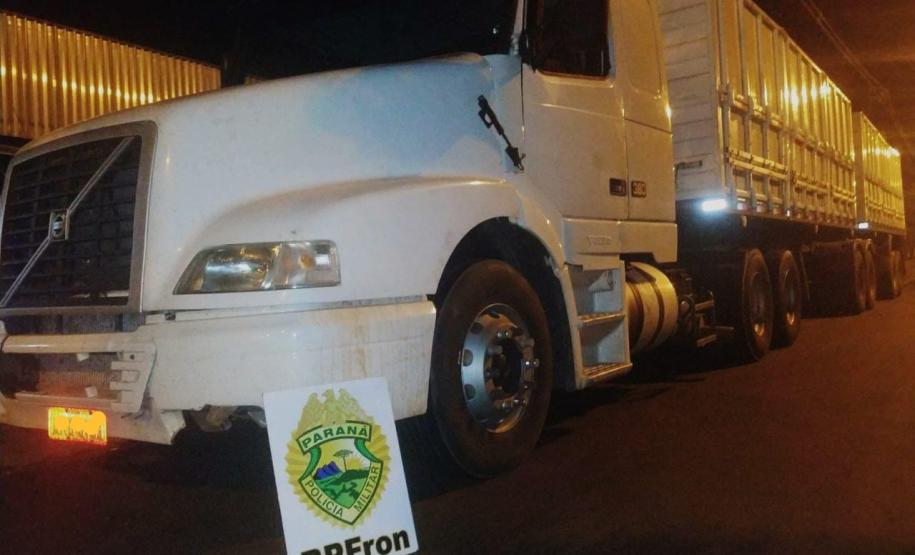 Aproximadamente 60 mil pacotes de cigarros foram apreendidos pelo BPFron em Umuarama (PR)