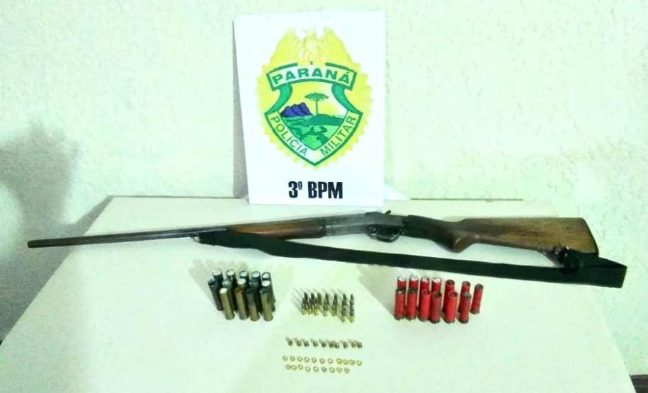 Arma de fogo e munições são apreendidas em propriedade rural em Palmas (PR)