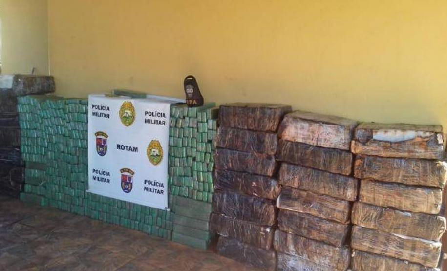 PM apreende caminhonete com 1,5 tonelada de maconha em São João do Ivaí (PR)