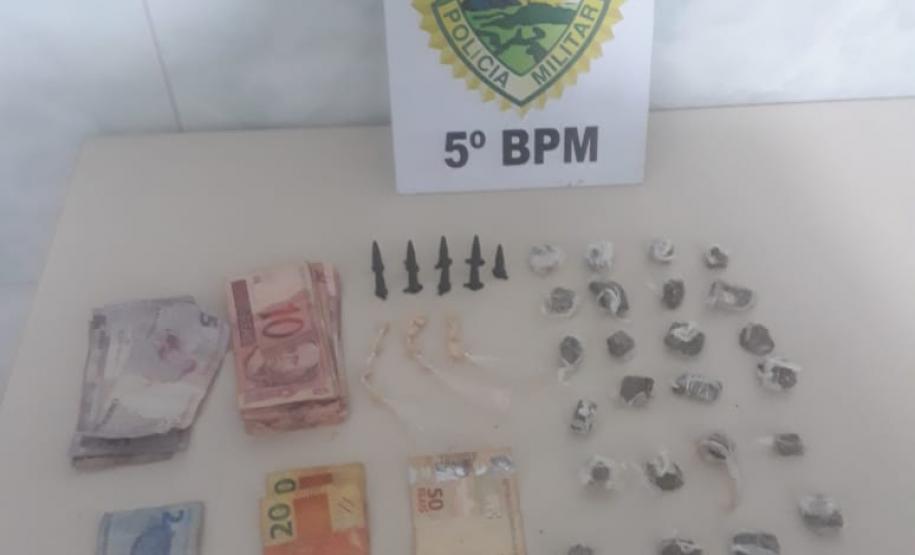 Nove pessoas são encaminhadas e drogas são apreendidas durante o final de semana em Londrina (PR) Nove pessoas são encaminhadas e drogas são apreendidas durante o final de semana em Londrina (PR)