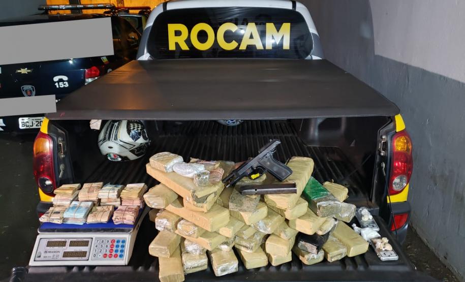 PM apreende mais de 22 quilos de maconha e encaminha três pessoas em Maringá, no Noroeste do estado