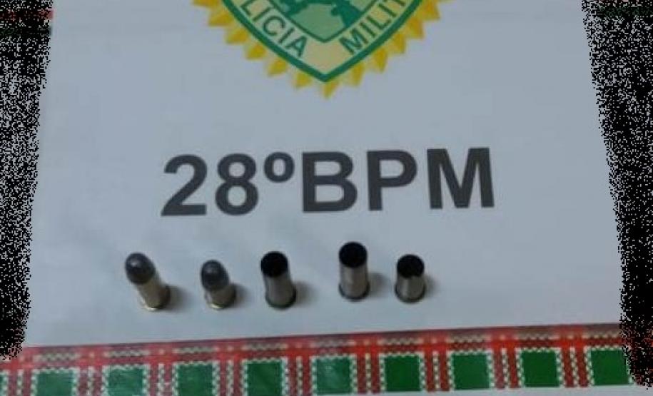 Arma de fogo e três homens são encaminhados pela PM em Rio Negro, no Sudeste do estado