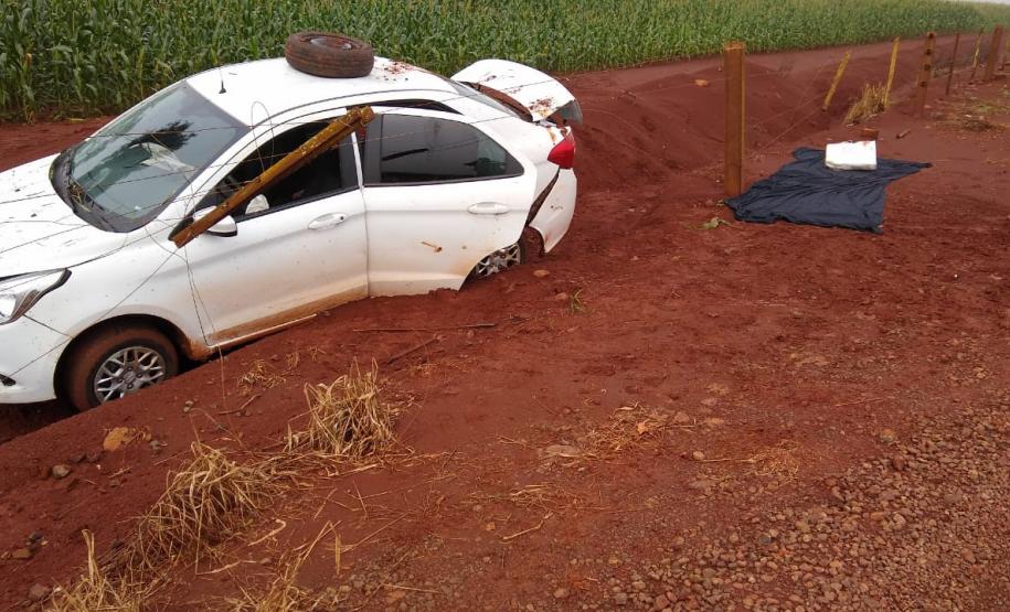 Quase 25 quilos de maconha são apreendidos pela PM dentro de carro alugado no Oeste do estado Quase 25 quilos de maconha são apreendidos pela PM dentro de carro alugado no Oeste do estado