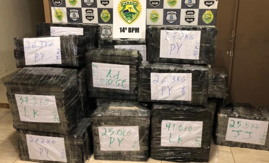 Mais de R$ 50 mil em maconha são apreendidos em Foz do Iguaçu, no Oeste do Paraná Mais de R$ 50 mil em maconha são apreendidos em Foz do Iguaçu, no Oeste do Paraná