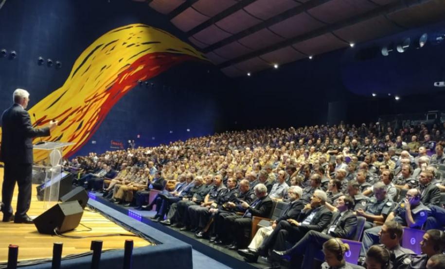 Oficiais da Polícia Militar do Paraná participam de conferência internacional sobre segurança pública em São Paulo Oficiais da Polícia Militar do Paraná participam de conferência internacional sobre segurança pública em São Paulo