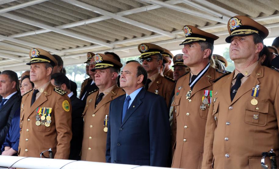São Jose dos Pinhais, 20 de Maio de 2019. Solenidade alusiva ao Patrono da PMPR. Foto do palanque das autoridades: Cel Morais, Subcomandante-Geral da PMPR, Cel. Ronaldo de Abreu, Comadante da APMG, General Carbonell, Secretário de Segurança, Cel. Pericles, Comadante-Geral da PMPR e Cel. Prestes, Comandante do Corpo de Bombeiros.