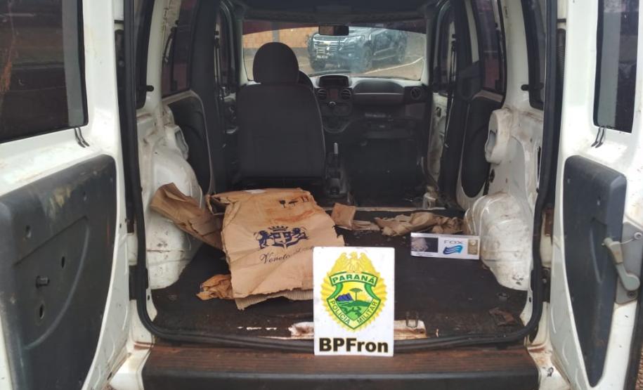 Na Fronteira, policiais militares apreendem veículo e recuperam motocicleta furtada Na Fronteira, policiais militares apreendem veículo e recuperam motocicleta furtada