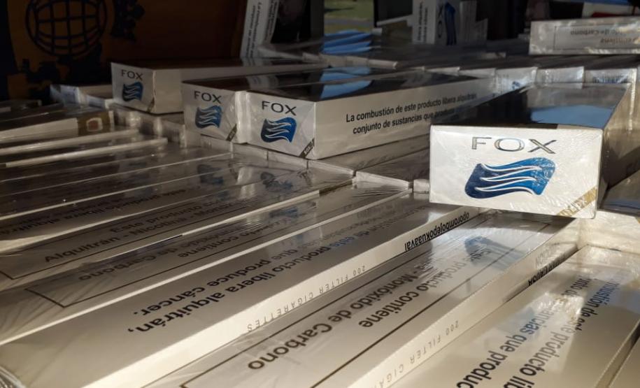 Mais de meia tonelada de maconha e 750 pacotes de cigarros contrabandeados foram apreendidos pelo BPRv no Oeste do estado