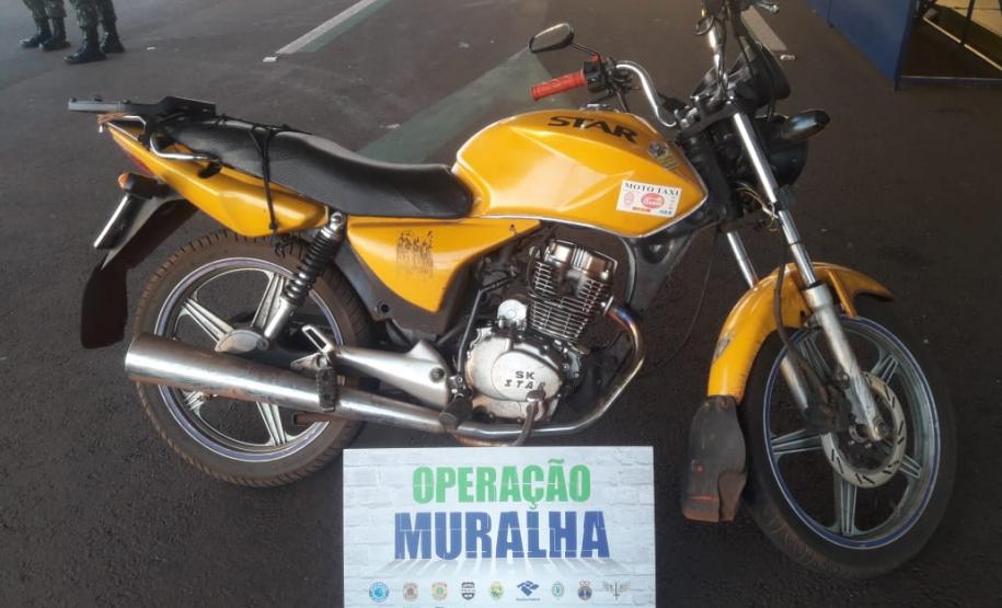 BPFron apreende cigarros eletrônicos contrabandeados e três motocicletas no Oeste do estado