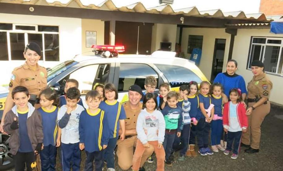 Alunos da Escola Municipal Sete de Setembro participam de mais uma etapa do projeto “Café com a Polícia Militar” em Coronel Vivida (PR)