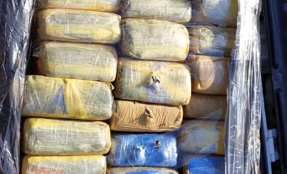 BPRv apreende mais de 200 quilos de maconha em veículo furtado no Oeste do estado