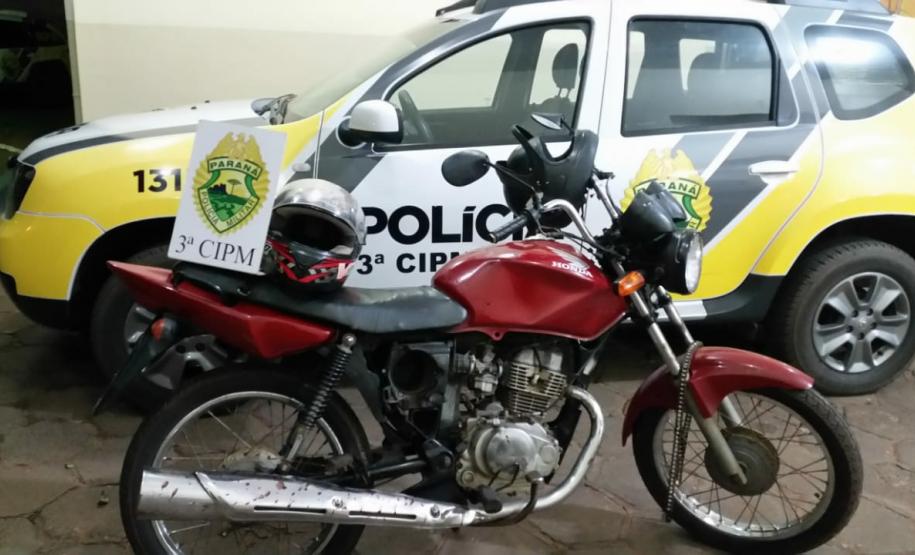 Denúncia de roubo leva PM a prender dois homens e apreenderem duas armas de fogo em Loanda, no Noroeste do estado