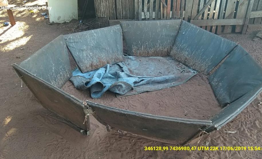 Polícia Ambiental fecha rinha de galo com 45 animais, prende proprietário e apreende duas espingardas no Oeste do estado Polícia Ambiental fecha rinha de galo com 45 animais, prende proprietário e apreende duas espingardas no Oeste do estado