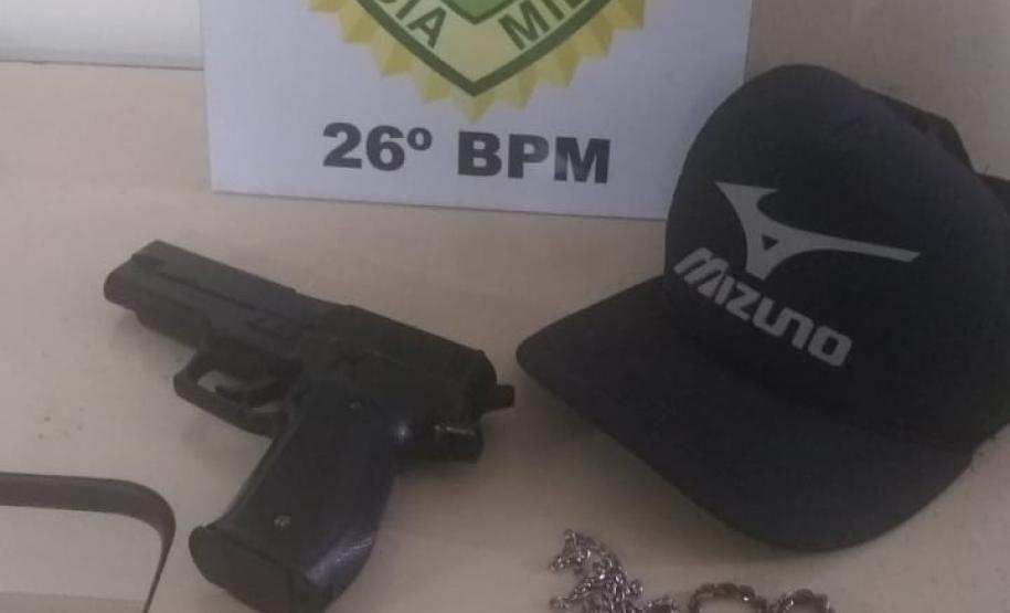 Quatro adolescentes são encaminhados e dois homens acabaram presos pela PM em Telêmaco Borba, na região dos Campos Gerais