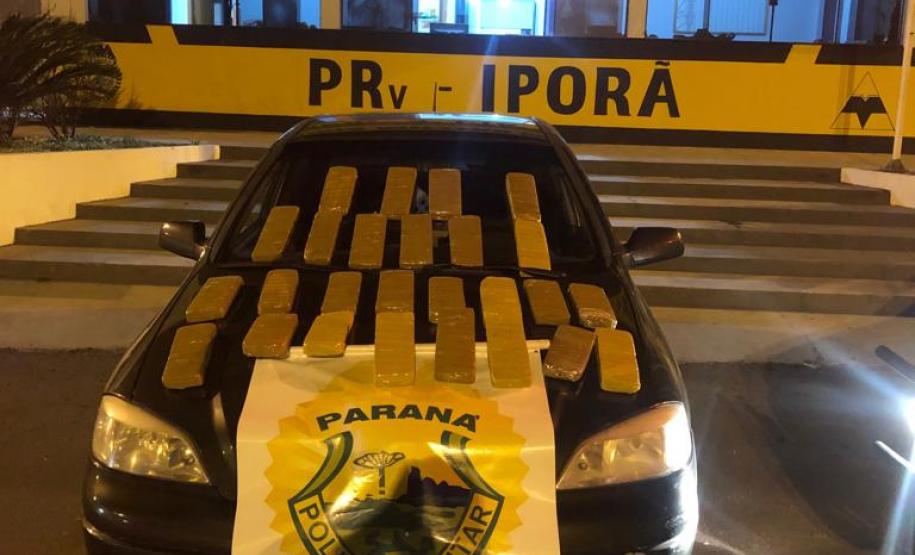 Em regiões distintas no estado, BPRv apreende mais de 36 quilos de maconha e encaminha dois homens e uma adolescente Em regiões distintas no estado, BPRv apreende mais de 36 quilos de maconha e encaminha dois homens e uma adolescente