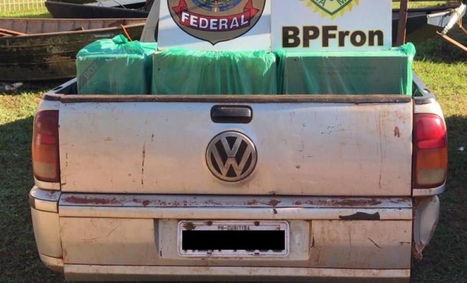 BPFron apreende dois carros carregados com cigarros contrabandeados no Oeste do estado BPFron apreende dois carros carregados com cigarros contrabandeados no Oeste do estado