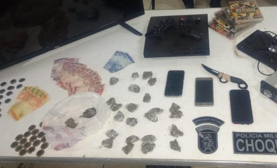 Pessoas associadas ao tráfico são encaminhadas em Cascavel (PR) Pessoas associadas ao tráfico são encaminhadas em Cascavel (PR)