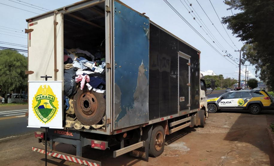 Milhares de peças de roupas são recuperadas pela PM após furto a uma lavanderia de Tapejara (PR); autor do furto é preso