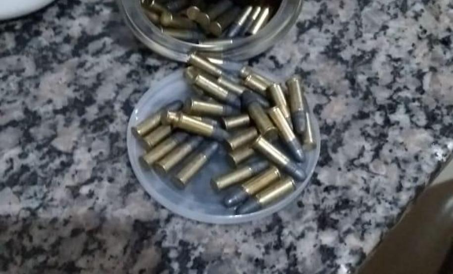 Drogas, armas e munições são apreendidas pela Polícia Militar e Polícia Civil no Noroeste do estado