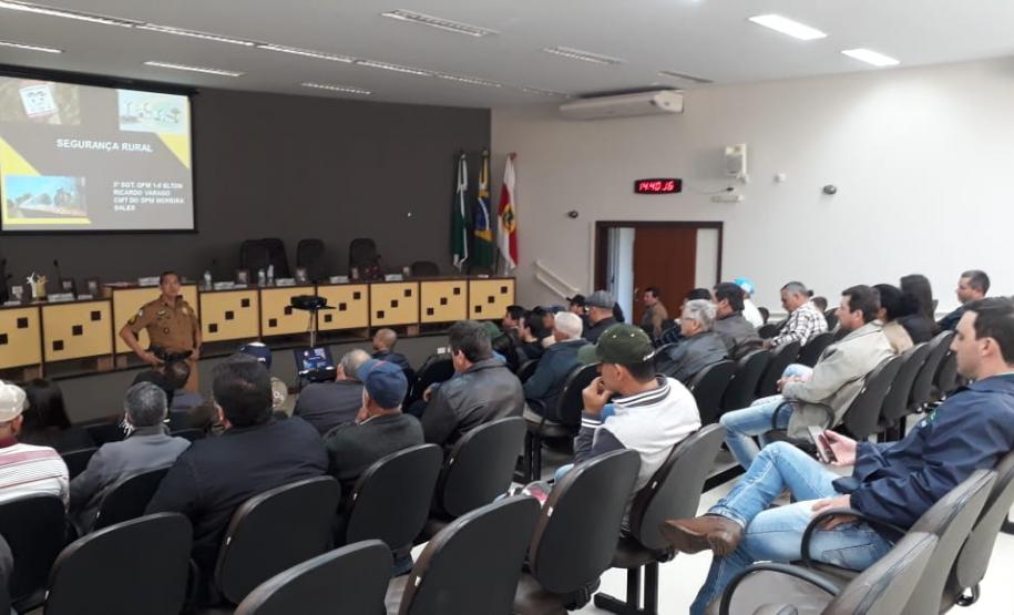 Segurança rural é tema de palestra de policiais militares em Moreira Sales, no Noroeste paranaense